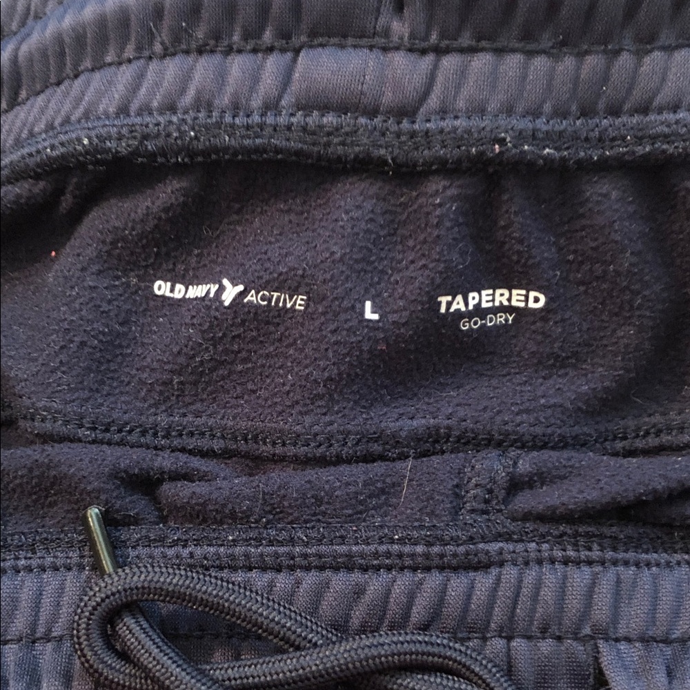 Old Navy Active men’s Tapered Pants in Dark Blue